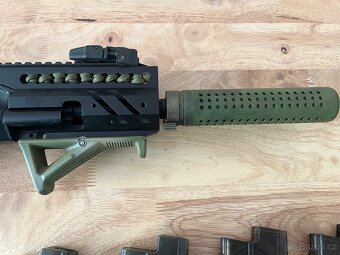 AUG AEG + warhead motor - 4