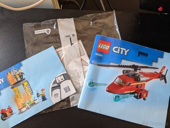 LEGO City 60281 Hasičský záchranný vrtulník - 4