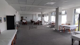Restaurace v hotelu Máj v Nových Hradech - 4