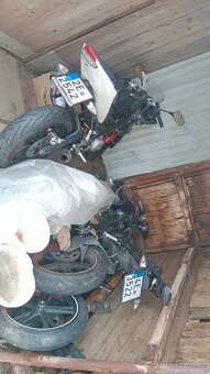 Yamaha yzf r125 - 4