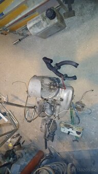 Motor - 4