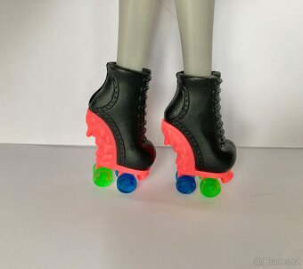 Monster high Ghoulia Yelps brusle - 4