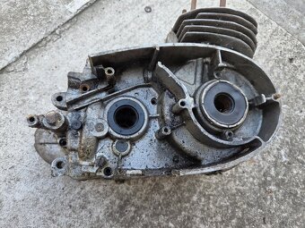 Motor jawa 350 /354 - 4