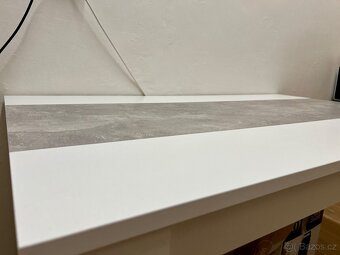 Jídelní stůl-dekor beton/bílá - 4