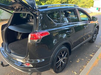 Toyota RAV 4 - 4