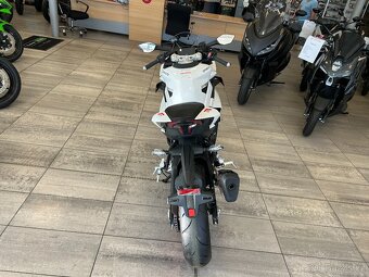 CF Moto SR 450 S 2025 Nebula White - 4