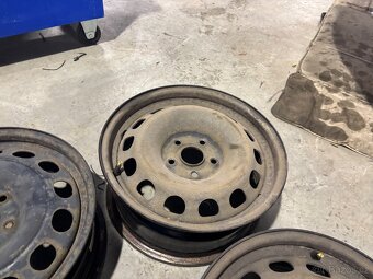 Plechove disky 5x112 r16  vw, skoda, ford - 4