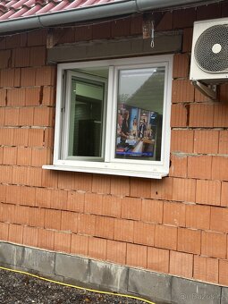 SLEVA-okno+žaluzie+sítě+parapety - 4