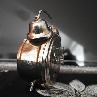 Starý budík Prim malý - 4