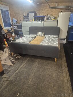 Prodám postel 180x200 s rošty a matrací - 4