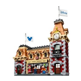 Lego 71044 - Vlak a nádraží Disney - 4