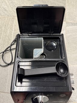 Kávovar Delonghi - 4