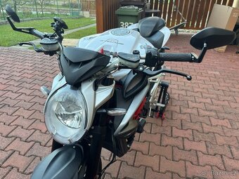 MV Agusta Brutale 800 - 4