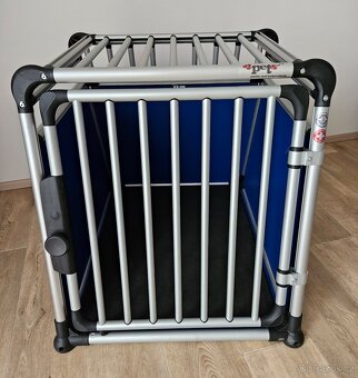Značkový přepravní box pro psa - 4