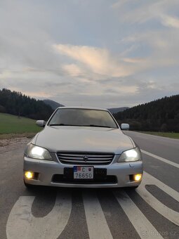 Lexus IS200 - 4