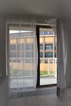 Pronájem 1+kk,od 1.06.2025 - 4