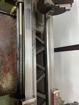 Soustruh Tos Žebrák S32 - 4
