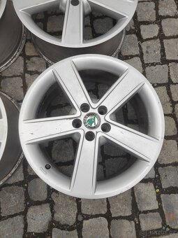 Prodám orig alu 17 škoda VW audi 5x100 ET 38 - 4