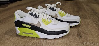 Ruzne druhy bot,tenisek Nike,Blauer,Reebok atd. - 4