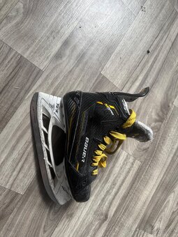 Brusle Bauer supreme s22 M5 pro - 4
