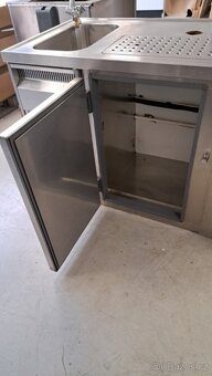 Chladící nerezový výčepní stůl 1600x720mm - 4
