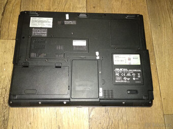 Prodám notebook Asus X51L na díly - 4