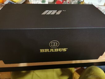 Model auto mercedes benz G brabus 800 1:18 motorhelix - 4