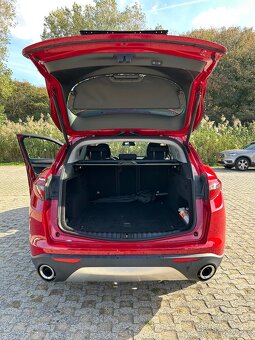 Alfa Romeo Stelvio 2.0 - 4