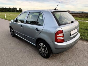 Škoda Fabia 1,4 MPI 50 kW stříbrno modrá, skvělý stav - 4