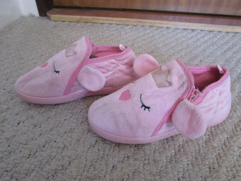 Pěkné růžové sametové botičky - bačkůrky, č. 31 a č. 27 - 4