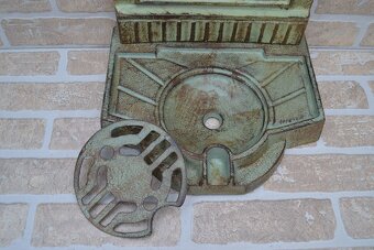 Litinová výlevka - umyvadlo - kašna stojací 64 cm - 4