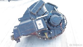 VW Transporter T5 –  Topení zadní - 4