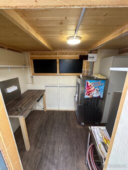 Prodám designový gastro stánek se strojem na výrobu zmrzliny - 4