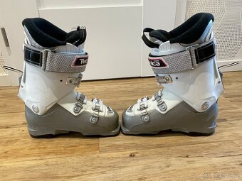 Dívčí lyžařské boty TECNICA MAGNUM vel 235/240 skelet 276mm - 4