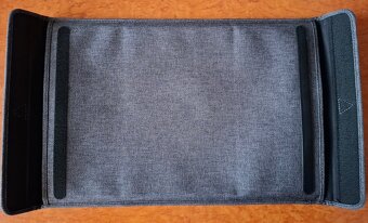 Prodám LCD monitor ASUS MB 16 AH, úhlopříčka 15,6", přenosn - 4