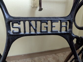 Stolek z šicího stroje - 4