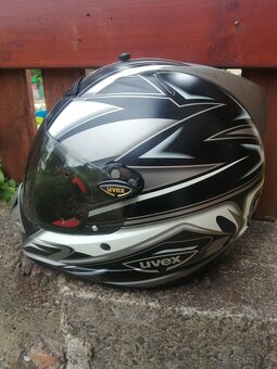přilba na motorku - 4