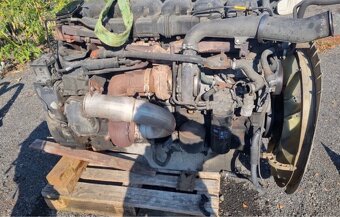 Motor R420 Scania na prodej - 4