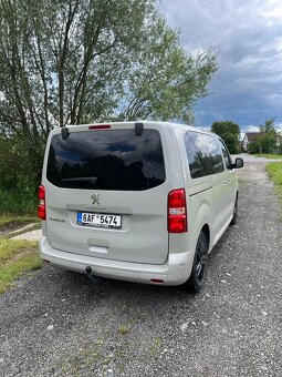Peugeot Traveller Allure MAX výbava 8 míst - 4