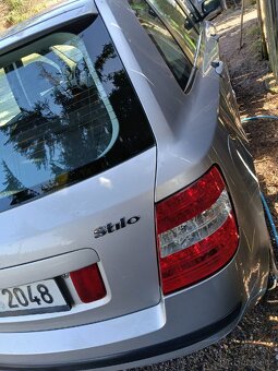 Fiat stilo 1.6 prodám díly z auta - 4