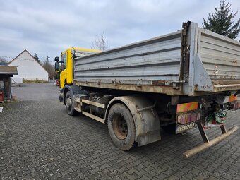 Scania P310 3stranný sklápěč - 4