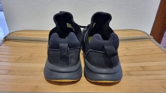 Chlapecké sportovní boty zn. Puma vel. 38,5 - 4