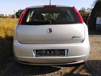 FIAT GRANDE PUNTO 1,4-8V,BENZIN 57 KWZA 36000 KČ - 4