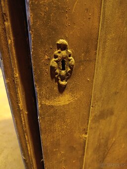 Šatní skříň - 4