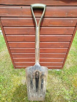 lopata na lokomotivu - 4