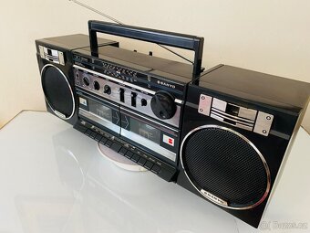 Radiomagnetofon Sanyo M W170l, rok 1987 - 4