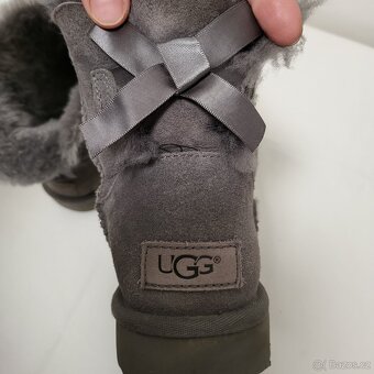 boty UGG Mini Bailey Bow, šedé, teplé, č.37 - 4