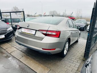 Škoda Superb 1.6TDi DSG,KAMERA,NOVÁ SPOJKA - 4