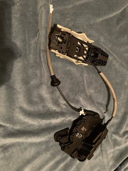 Zámky ŠKODA Octavia 3 - 4