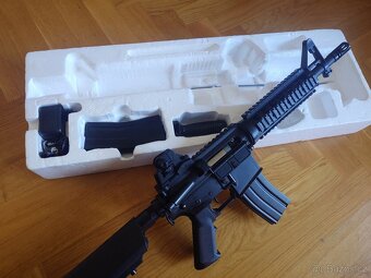 Airsoft M4 CQB, Cyma + akumulátor a nabíječka - 4
